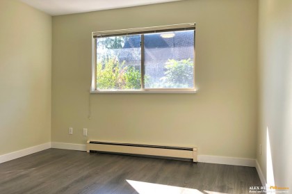 Photo 10 at 4396 W 11th Avenue, Point Grey, Vancouver West