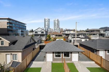 Photo 27 at 531 W 61st Avenue, Marpole, Vancouver West