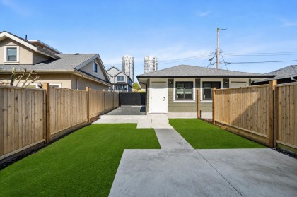 Photo 37 at 531 W 61st Avenue, Marpole, Vancouver West