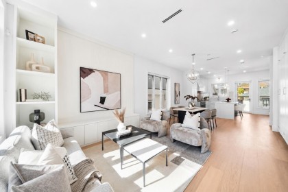 Photo 4 at 531 W 61st Avenue, Marpole, Vancouver West