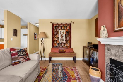 Photo 4 at 204 - 833 W 16th Avenue, Fairview VW, Vancouver West