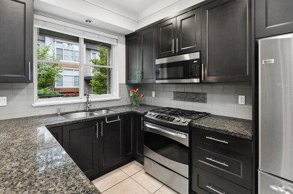 Photo 7 at 2 - 3025 Baird Road, Lynn Valley, North Vancouver