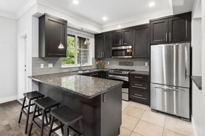 Photo 8 at 2 - 3025 Baird Road, Lynn Valley, North Vancouver