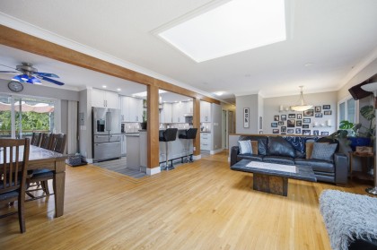 Photo 8 at 944 Tollcross Road, Windsor Park NV, North Vancouver