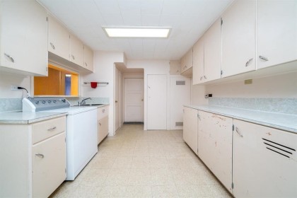 Photo 17 at 2870 Thorncliffe Drive, Edgemont, North Vancouver