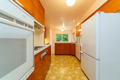Photo 7 at 2870 Thorncliffe Drive, Edgemont, North Vancouver