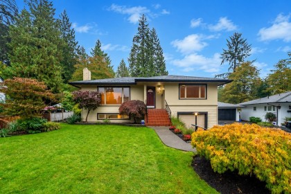 Photo 1 at 2870 Thorncliffe Drive, Edgemont, North Vancouver