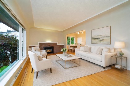 Photo 4 at 2870 Thorncliffe Drive, Edgemont, North Vancouver