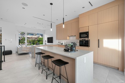 Photo 3 at 1236 Duchess Avenue, Ambleside, West Vancouver