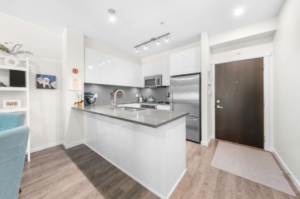 Photo 4 at 108 - 2665 Mountain Highway, Lynn Valley, North Vancouver