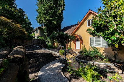 Photo 2 at 4327 Locarno Crescent, Point Grey, Vancouver West