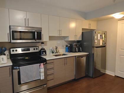 Photo 3 at 107 - 5632 Kings Road, University VW, Vancouver West
