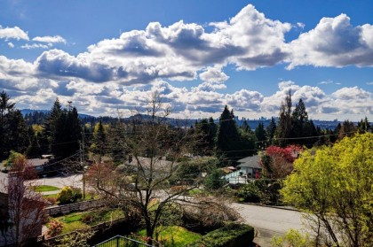 Photo 3 at 2094 Viewlynn Drive, Westlynn, North Vancouver