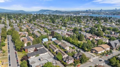 Photo 38 at 18 - 220 E 11th Street, Central Lonsdale, North Vancouver