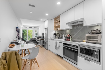 Photo 18 at 317 - 422 E 3rd Street, Lower Lonsdale, North Vancouver