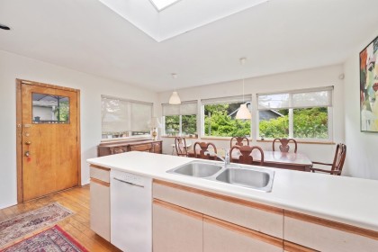 Photo 10 at 3079 Crown Street, Point Grey, Vancouver West