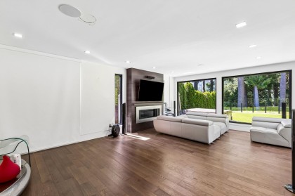 Photo 8 at 4577 Capilano Road, Canyon Heights NV, North Vancouver