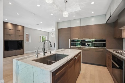 Photo 14 at 4481 W 15th Avenue, Point Grey, Vancouver West