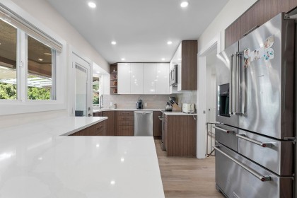 Photo 10 at 3581 Bluebonnet Road, Edgemont, North Vancouver