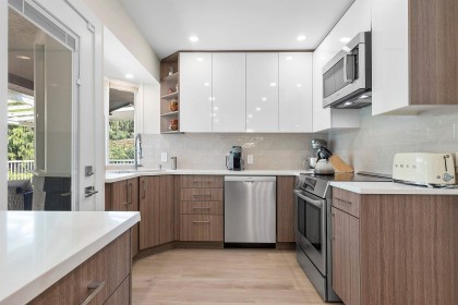 Photo 11 at 3581 Bluebonnet Road, Edgemont, North Vancouver