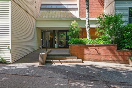 Photo 2 at 402 - 1350 Comox Street, West End VW, Vancouver West