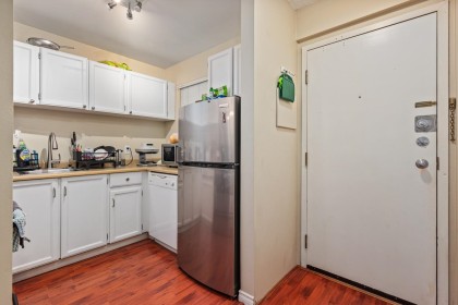 Photo 12 at 402 - 1350 Comox Street, West End VW, Vancouver West