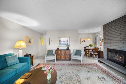 Photo 4 at 202 - 1066 W 13th Avenue, Fairview VW, Vancouver West