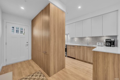 Photo 4 at 103 - 2320 Emery Court, Lynn Valley, North Vancouver