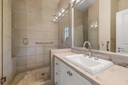 Photo 36 at PH2 - 2200 Chippendale Road, Whitby Estates, West Vancouver