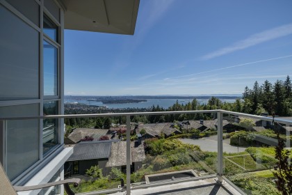 Photo 28 at PH2 - 2200 Chippendale Road, Whitby Estates, West Vancouver