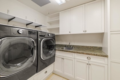 Photo 39 at PH2 - 2200 Chippendale Road, Whitby Estates, West Vancouver