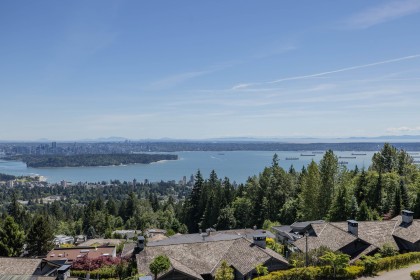 Photo 4 at PH2 - 2200 Chippendale Road, Whitby Estates, West Vancouver
