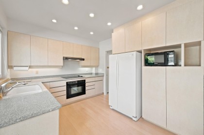 Photo 14 at 305 E 17th Street, Central Lonsdale, North Vancouver