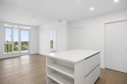 Photo 13 at 608 - 8415 Granville Street, S.W. Marine, Vancouver West