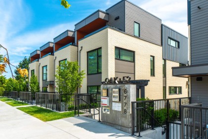 Photo 2 at 12 - 6778 Oak Street, South Cambie, Vancouver West