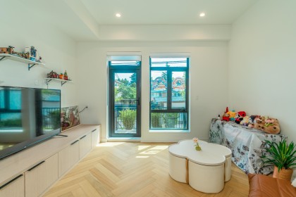 Photo 6 at 12 - 6778 Oak Street, South Cambie, Vancouver West