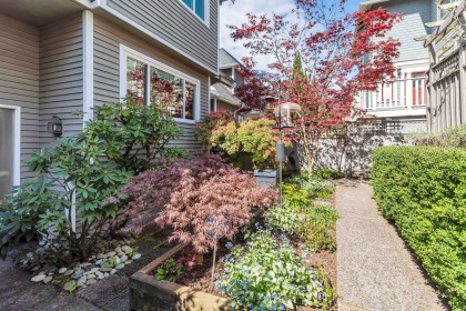 Photo 2 at 304 - 223 E Keith Road, Lower Lonsdale, North Vancouver