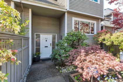 Photo 1 at 304 - 223 E Keith Road, Lower Lonsdale, North Vancouver