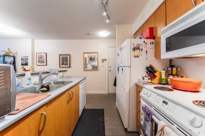 Photo 9 at 304 - 1295 Richards Street, Vancouver West