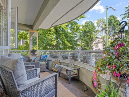 Photo 2 at 201 - 3220 W 4th Avenue, Kitsilano, Vancouver West