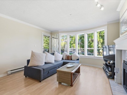 Photo 5 at 201 - 3220 W 4th Avenue, Kitsilano, Vancouver West
