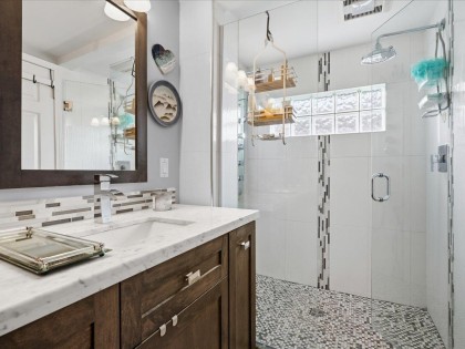 Photo 15 at 201 - 3220 W 4th Avenue, Kitsilano, Vancouver West