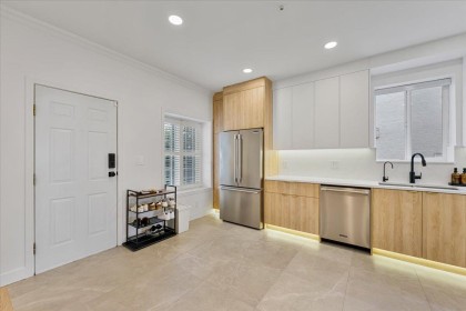Photo 17 at 817 W 60th Avenue, Marpole, Vancouver West