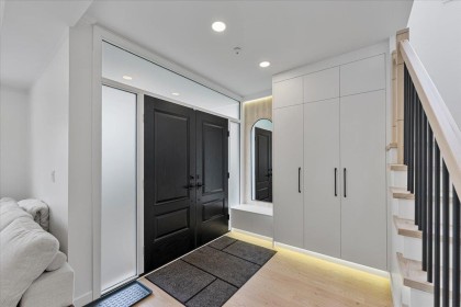 Photo 3 at 817 W 60th Avenue, Marpole, Vancouver West