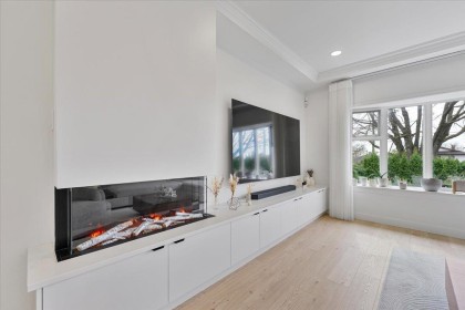 Photo 9 at 817 W 60th Avenue, Marpole, Vancouver West