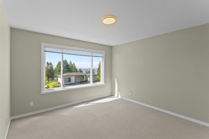 Photo 10 at 186 E Braemar Road, Upper Lonsdale, North Vancouver
