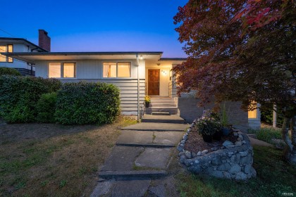 Photo 2 at 468 Saville Crescent, Upper Delbrook, North Vancouver