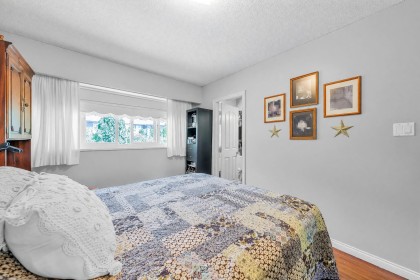 Photo 9 at 468 Saville Crescent, Upper Delbrook, North Vancouver