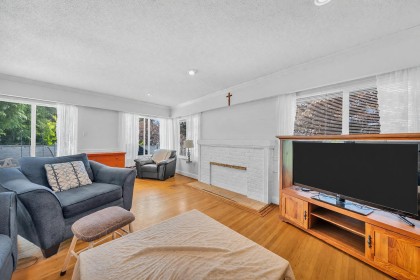 Photo 24 at 468 Saville Crescent, Upper Delbrook, North Vancouver