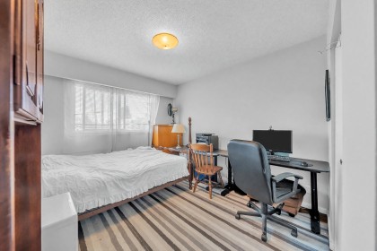 Photo 11 at 468 Saville Crescent, Upper Delbrook, North Vancouver